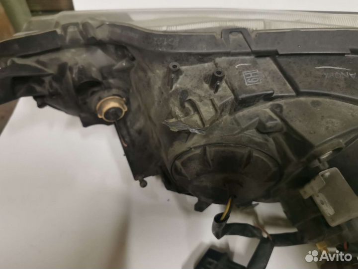 Фара mitsubishi outlander xl