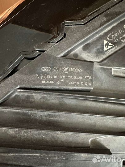 Фара правая Audi Q8