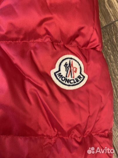 Пуховик moncler