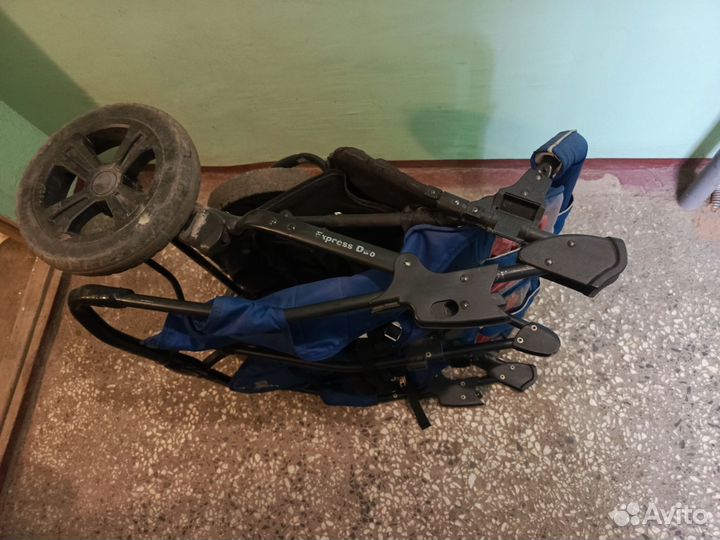 Прогулочная коляска для двойни или погодок