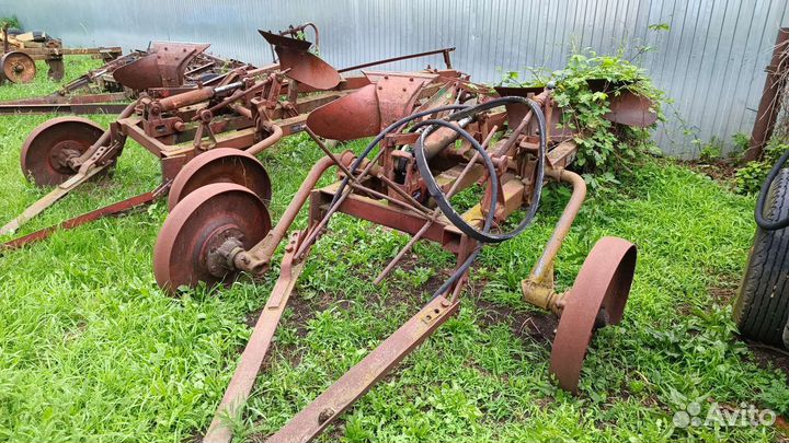 Плуг Алтайсельмаш ПН-3-30, 1995