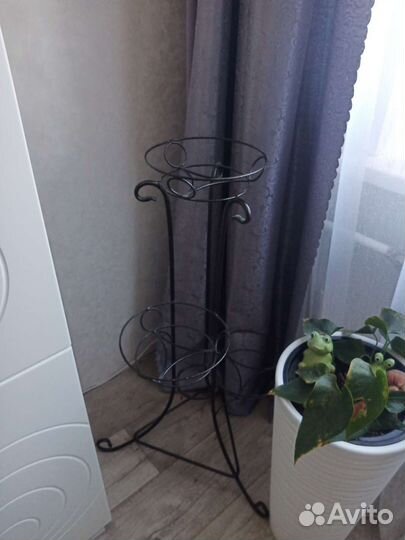 Подставка для цветов