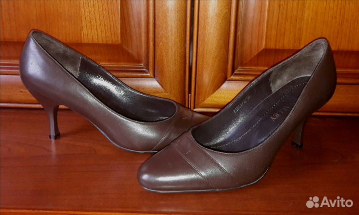 Новые туфли кожа т.коричневые