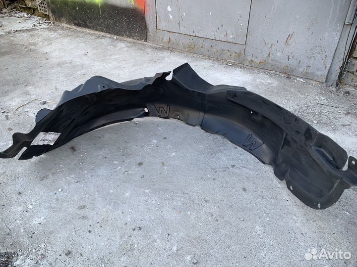 Подкрылок передний правый hyndai tucson