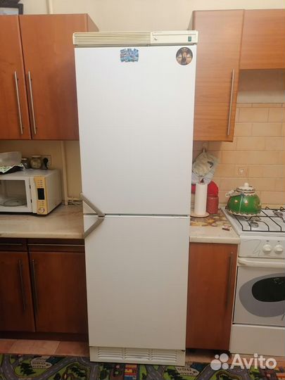 Холодильник rosenlew б/у на запчасти