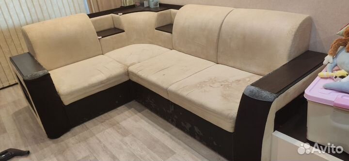 Угловой диван