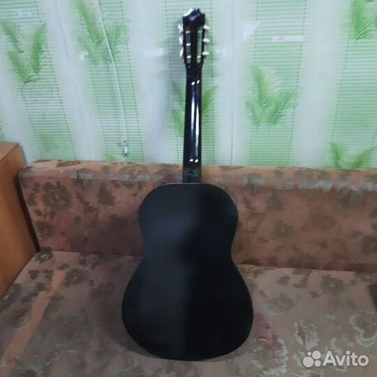 Гитара акустическая 6струнка