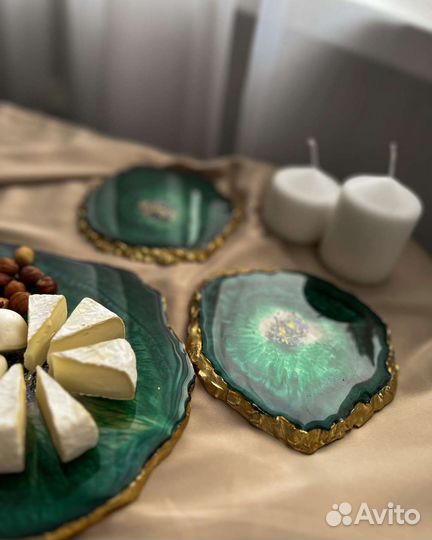 Поднос и два подстаканника