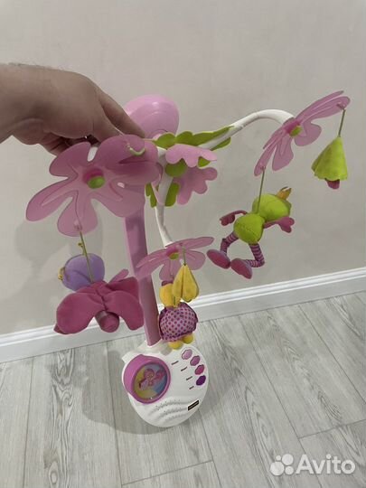 Музыкальная карусель на кроватку