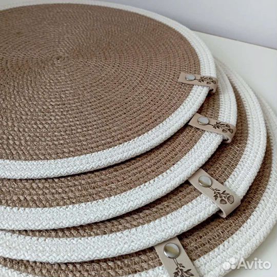 Салфетки сервировочные, ручная работа