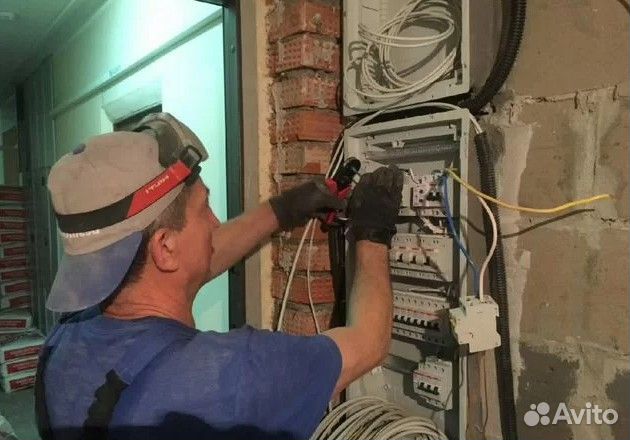 Мастер по отделке квартиры, Ремонт, плинтус