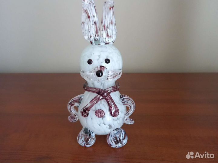 Зайчик стеклянный