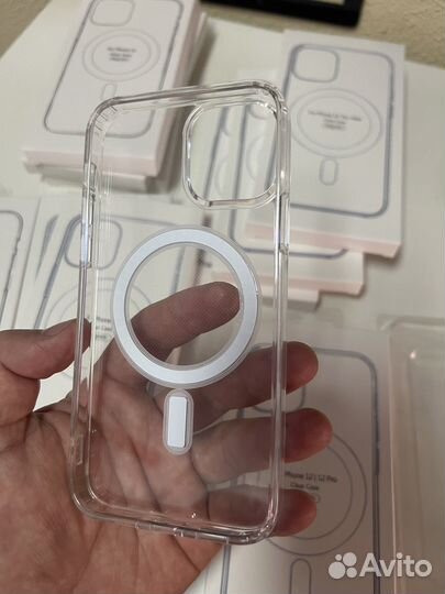 Чехол прозрачный на iPhone MagSafe