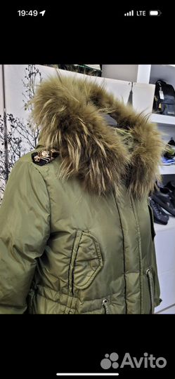 Пуховик женский