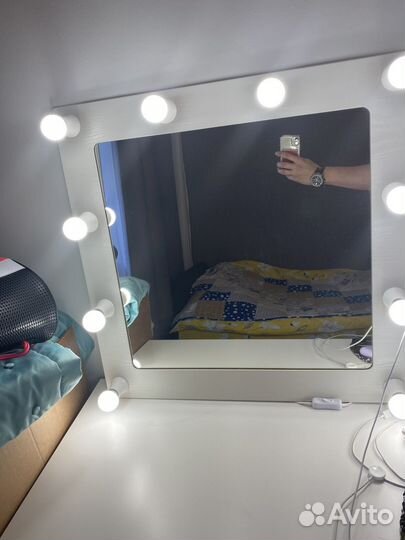 Гримерное зеркало с лампочками бу