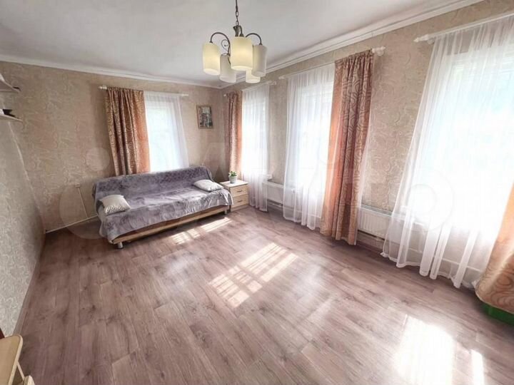 Дом 62 м² на участке 6 сот.