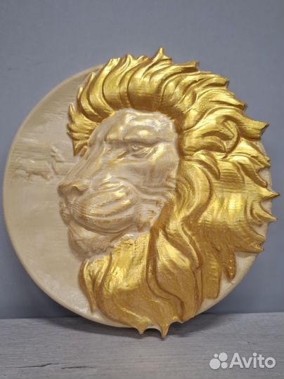 Барельеф Лев