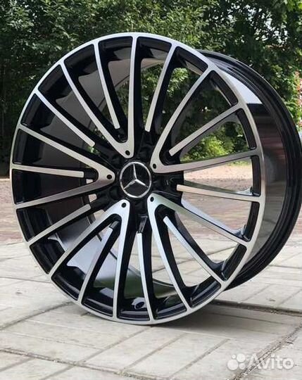 Новый комплект дисков на MB AMG R19 5x112