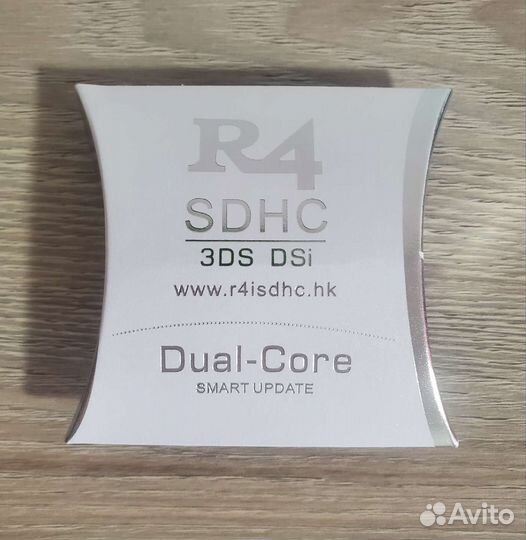 Флеш-Картридж R4i для DS и 3DS