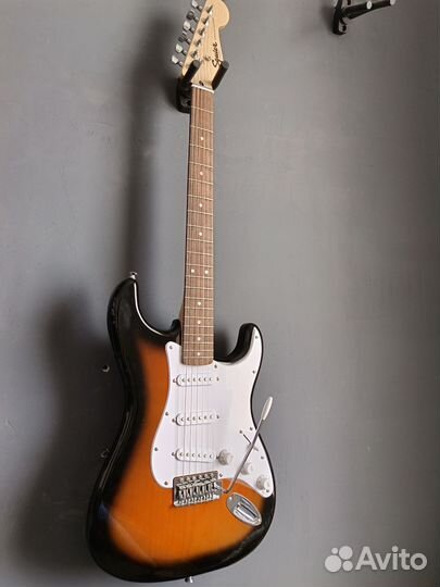 Гитара fender squier bullet