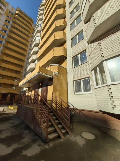 3-к. квартира, 84 м², 14/14 эт.