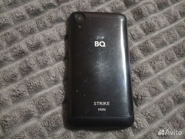 BQ 4072 Strike Mini, 8 ГБ