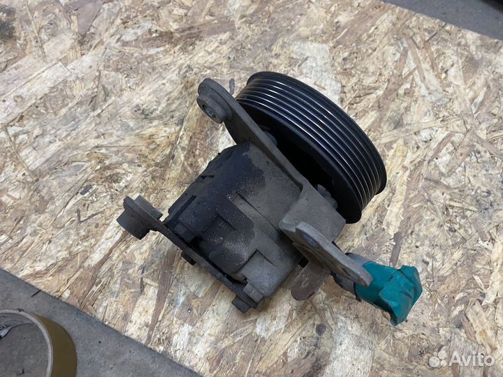 Насос гур Nissan Teana, Murano VQ25 VQ35