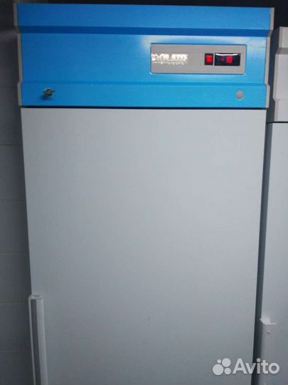 Холодильные шкафы Polair