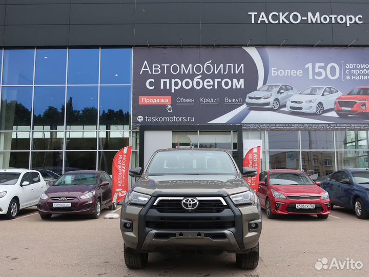 Toyota Hilux 4.0 AT, 2023, 38 км