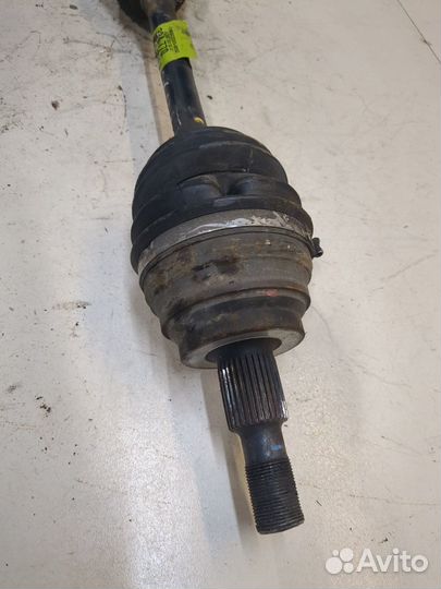 Полуось левая передняя Mercedes ML W164, 2010