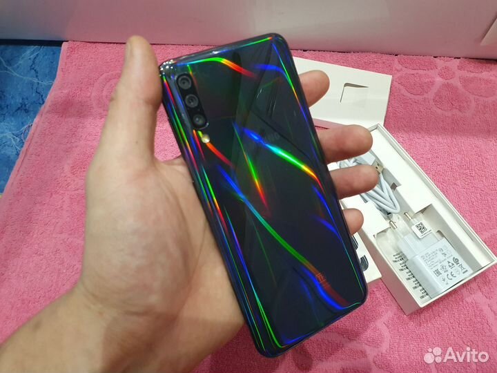 Samsung Galaxy A50, 6/128 ГБ