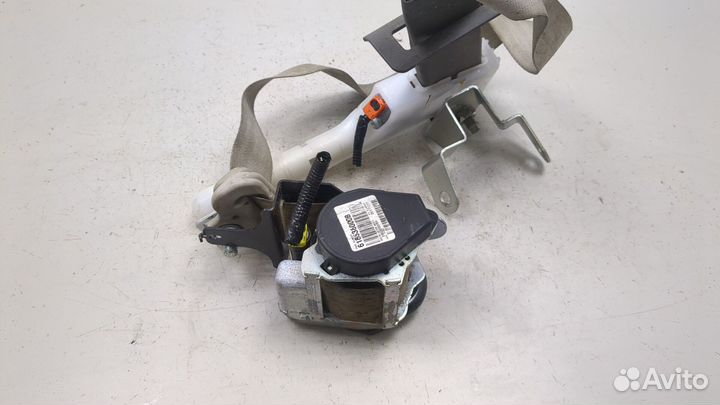 Ремень безопасности правый передний Nissan Leaf