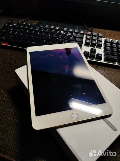 iPad mini 4 128gb wifi, золотой (gold)