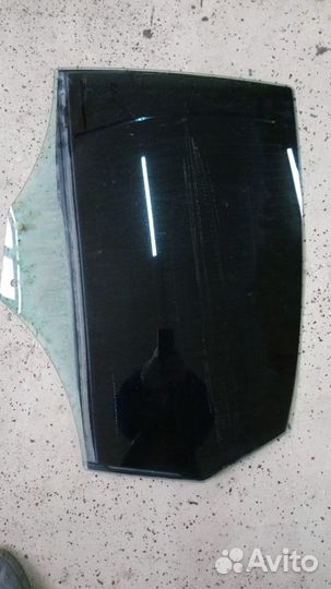 Стекло двери задней Audi A4 B8