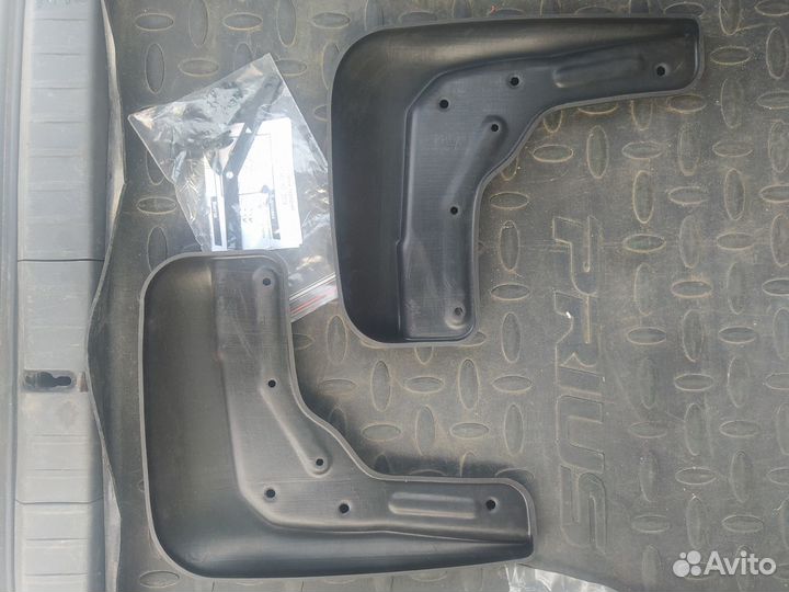 Передние брызговики на Haval H2 2014год