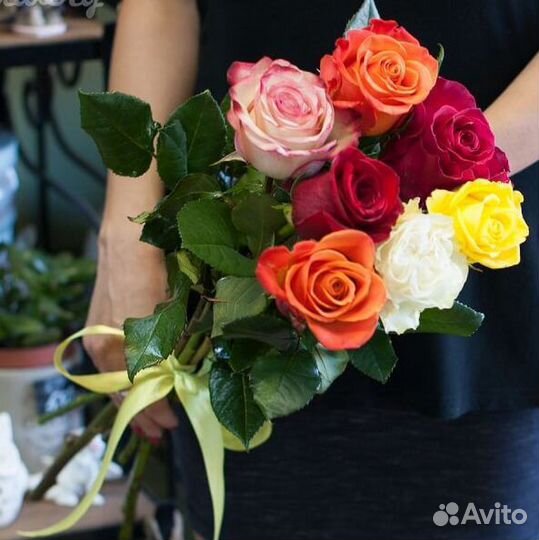 Букет из 7 роз Улыбка 70 см