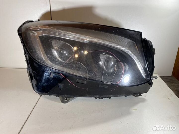 Фара светодиодная правая Mercedes-Benz Glc-Class
