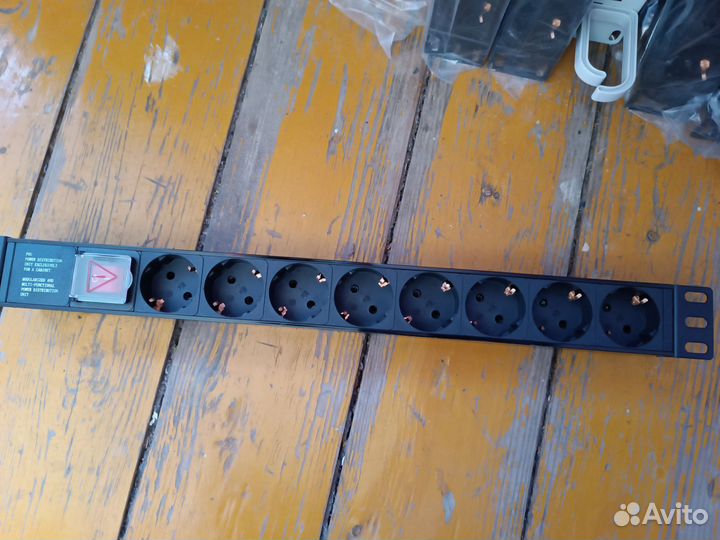 Блок розеток 19