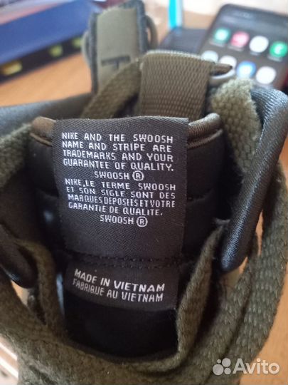 Продам кроссовки С натуральной кожи nike