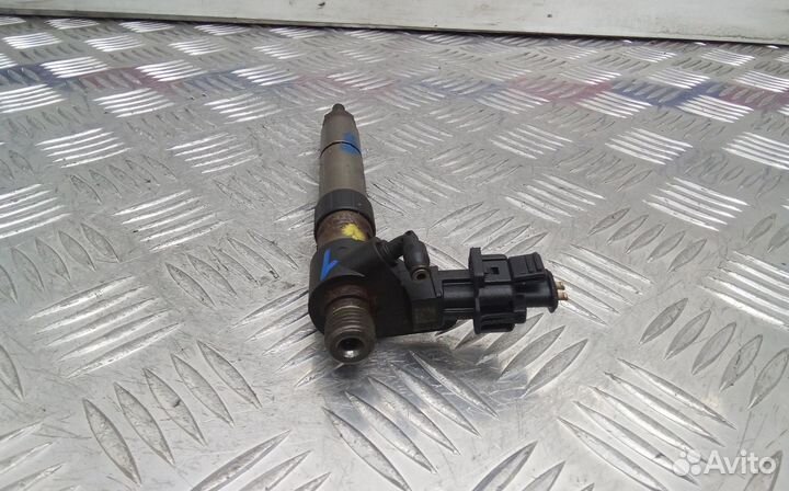 Форсунка дизельная citroen C-crosser 2007-2011 201