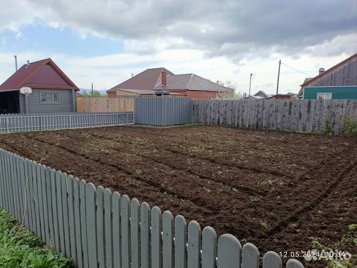 Вспашка земли мотоблоком