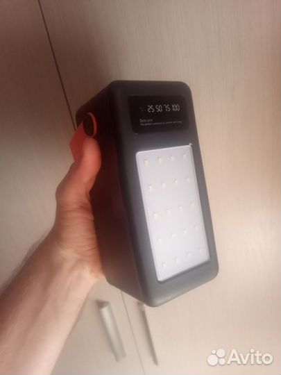 Мощный повербанк. Фонарь