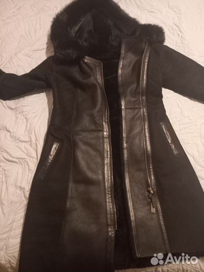 Дубленка натуральная женская с капюшоном