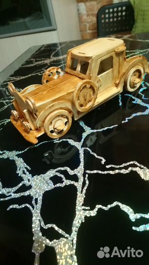 Деревянный ретроавто