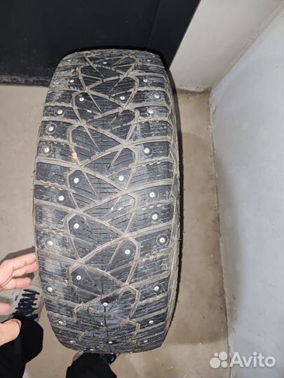 Goodyear Ultragrip 600 215/65 R16