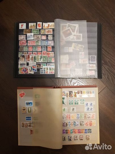 Два альбома с иностранными марками