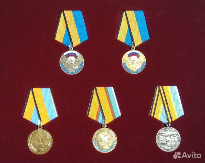 Миротворцы. Медали в планшете