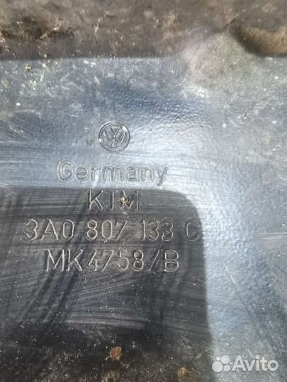 Кронштейн переднего бампера passat b 4