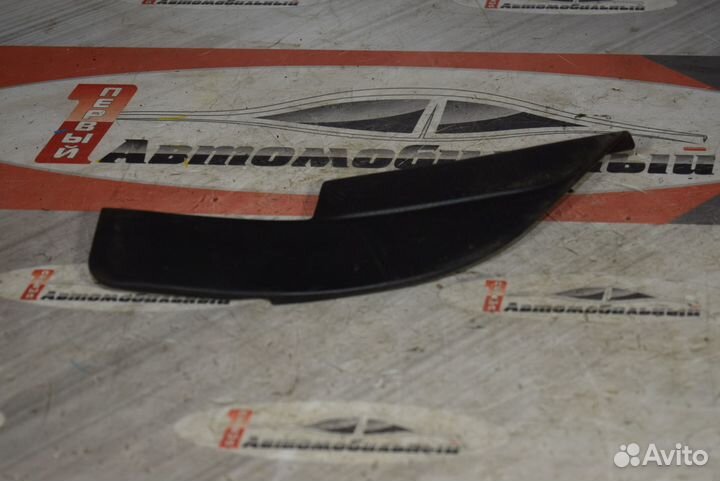 Обшивка дверей перед лево c Toyota Gaia ACM10G 1AZ