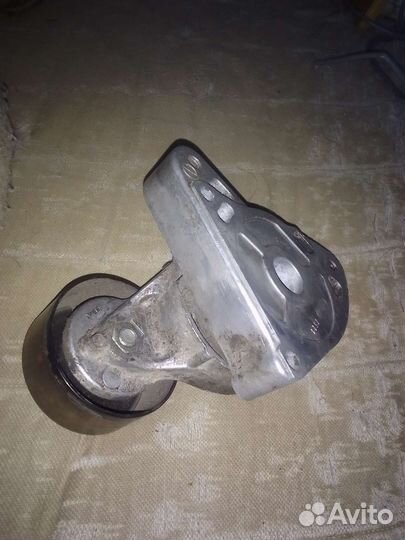 Натяжитель ремня honda accord 7